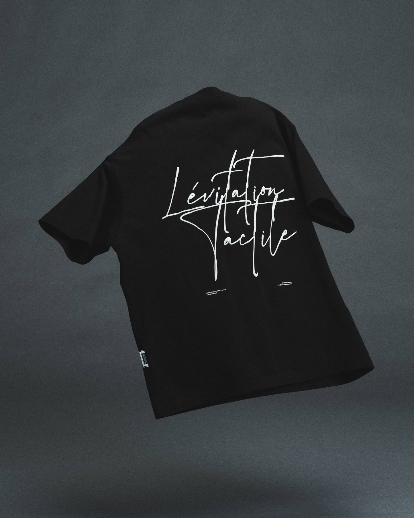 Form T-Shirt Black